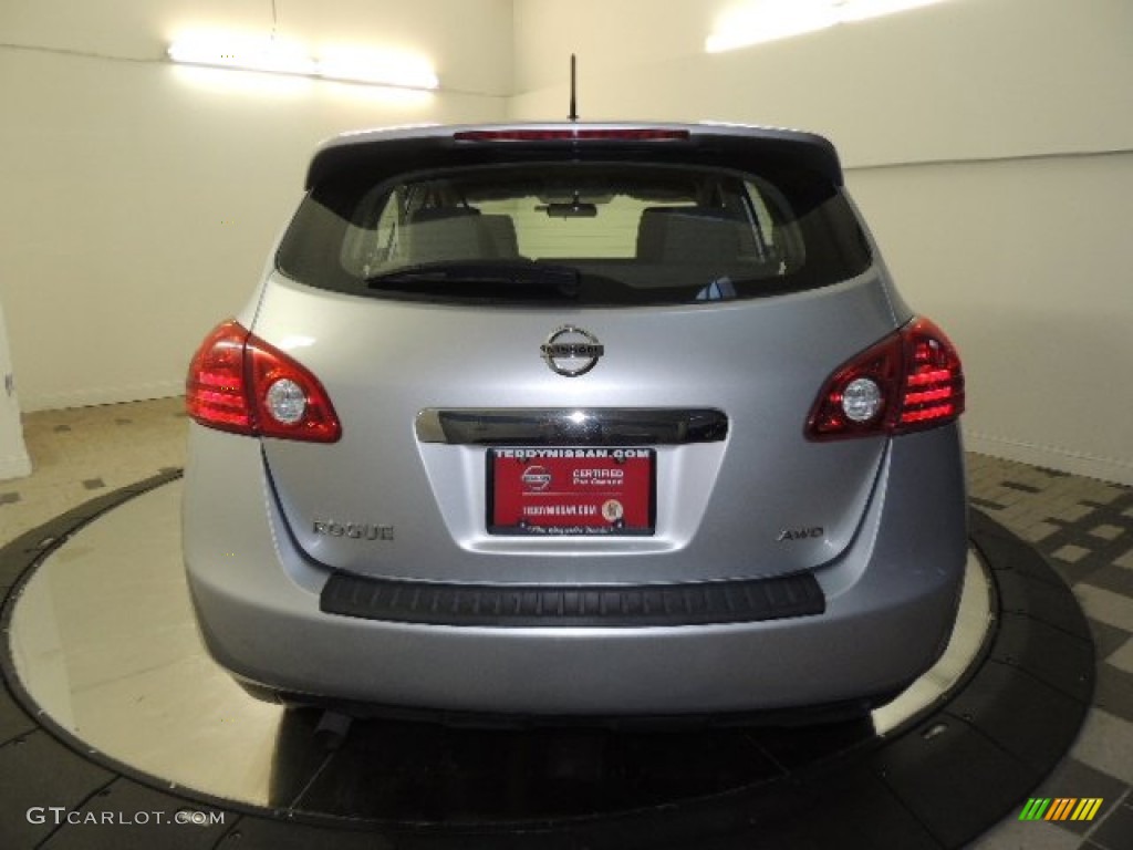 2011 Rogue S AWD - Silver Ice Metallic / Gray photo #7