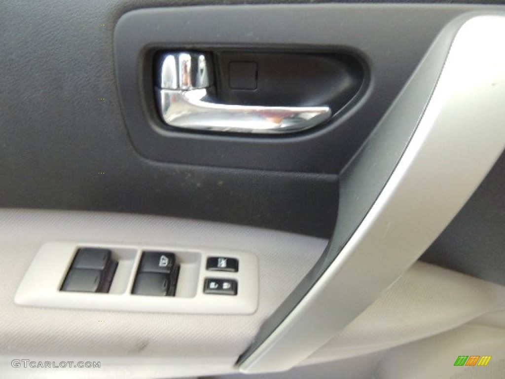 2011 Rogue S AWD - Silver Ice Metallic / Gray photo #15