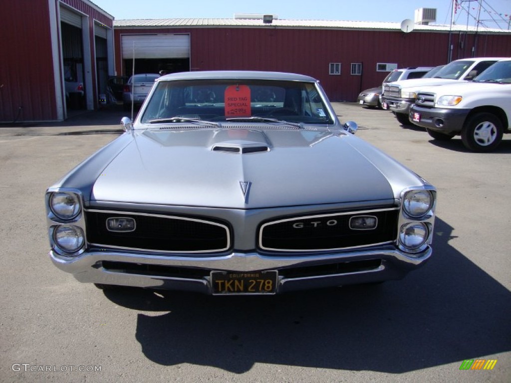 Platinum 1966 Pontiac GTO Hardtop Exterior Photo #71231907