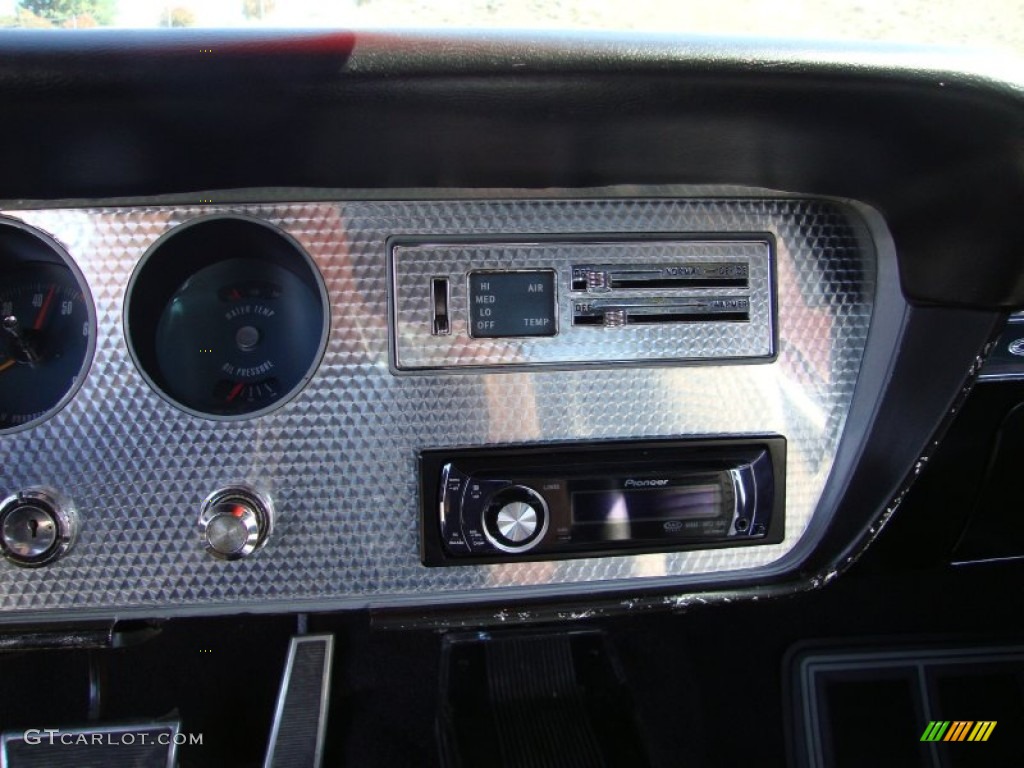 1966 Pontiac GTO Hardtop Controls Photo #71232024