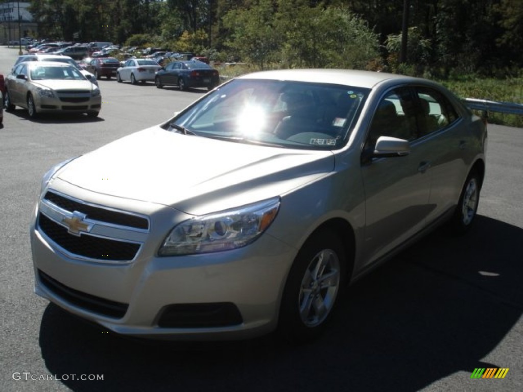 2013 Malibu LT - Champagne Silver Metallic / Cocoa/Light Neutral photo #4