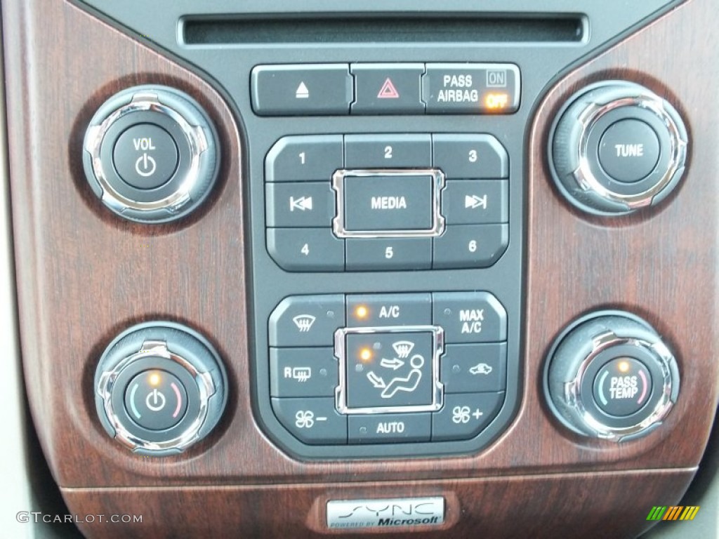 2013 Ford F150 King Ranch SuperCrew 4x4 Controls Photo #71233272
