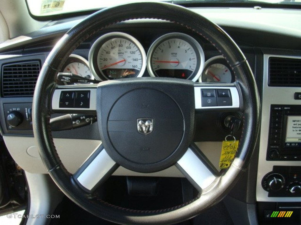 2007 Dodge Magnum R/T Steering Wheel Photos