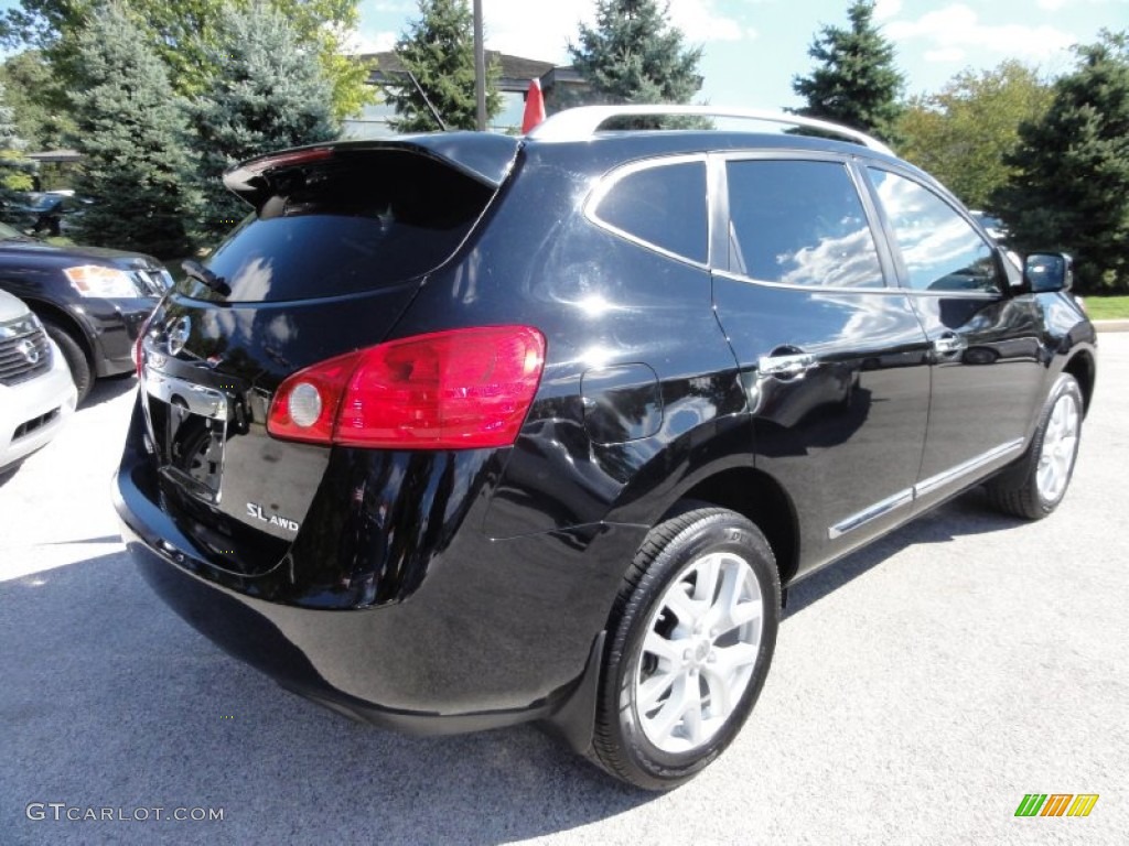 2011 Rogue SL AWD - Wicked Black / Black photo #6