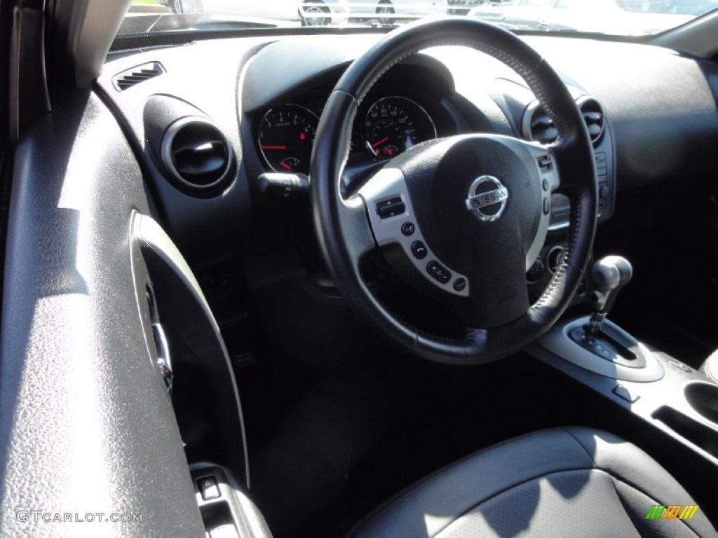 2011 Rogue SL AWD - Wicked Black / Black photo #10