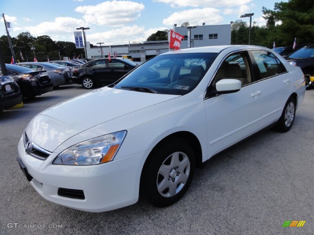 2007 Accord LX Sedan - Taffeta White / Ivory photo #2