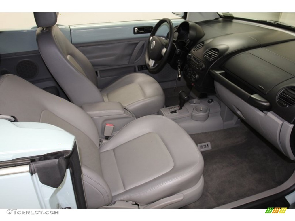 2004 Volkswagen New Beetle GLS 1.8T Convertible Front Seat Photo #71242048