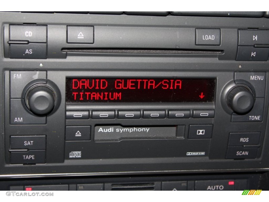 2005 Audi S4 4.2 quattro Sedan Audio System Photo #71244007