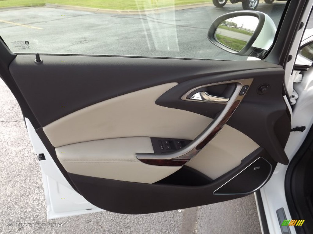 2013 Buick Verano FWD Cashmere Door Panel Photo #71246720