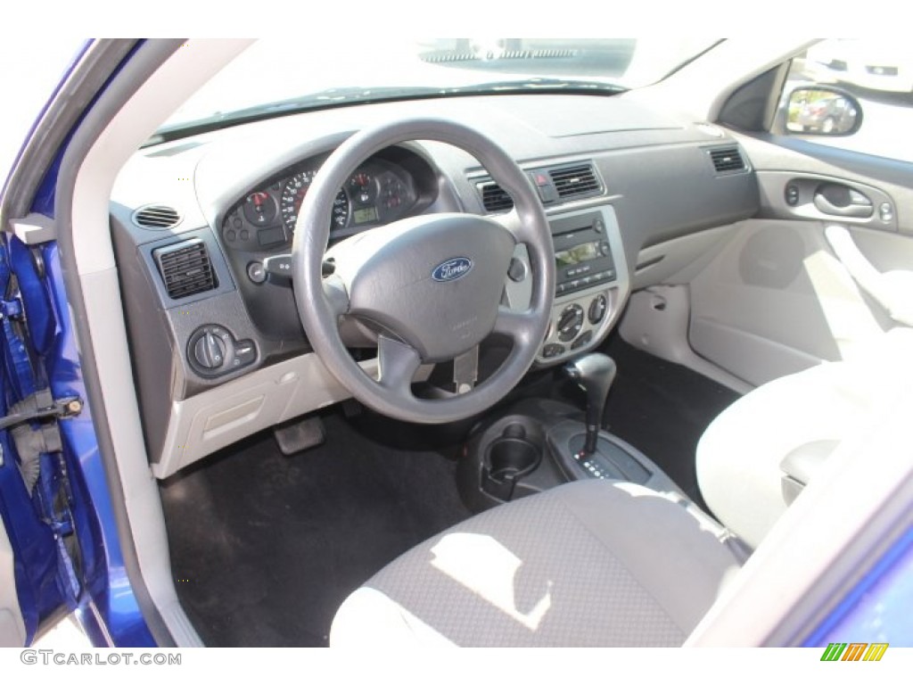 Dark Flint/Light Flint Interior 2005 Ford Focus ZX5 SE Hatchback Photo #71247856