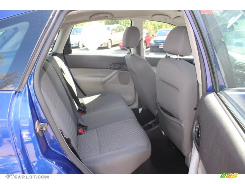 2005 Focus ZX5 SE Hatchback - Sonic Blue Metallic / Dark Flint/Light Flint photo #20