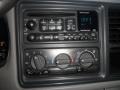 Medium Gray Controls Photo for 2001 Chevrolet Silverado 2500HD #71248458