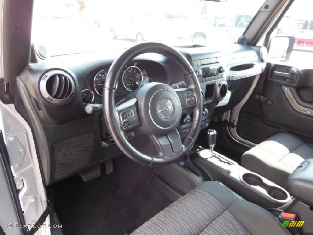2011 Wrangler Sport 4x4 - Bright Silver Metallic / Black photo #10