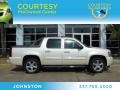 White Diamond Tricoat 2008 Chevrolet Avalanche LTZ