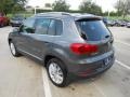 Pepper Gray Metallic - Tiguan SE Photo No. 5