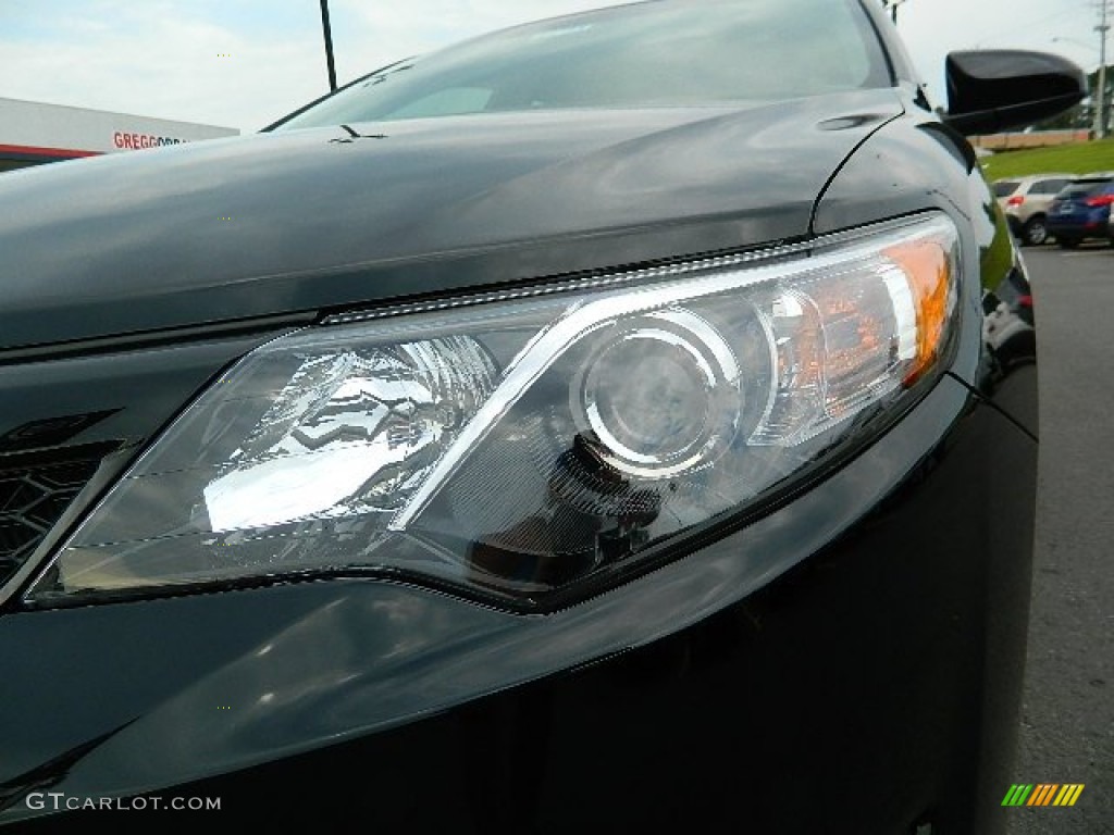 2012 Camry SE - Attitude Black Metallic / Black/Ash photo #9