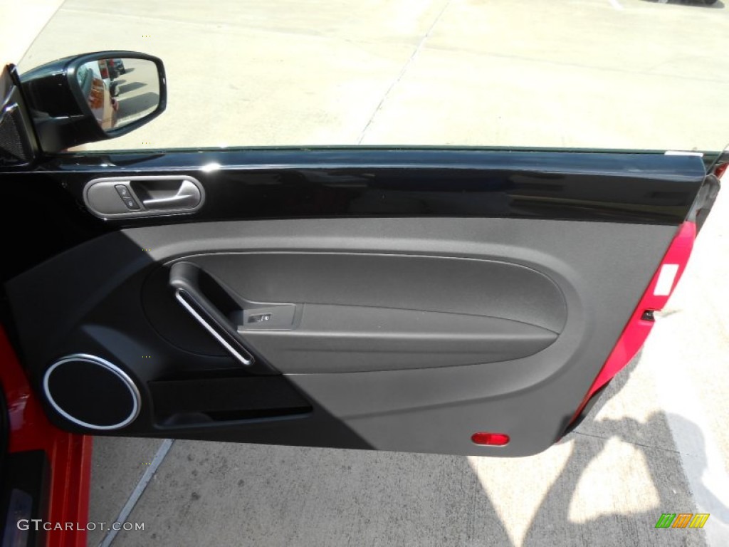 2013 Volkswagen Beetle Turbo Black/Red Door Panel Photo #71251116