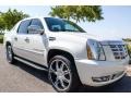 White Diamond - Escalade EXT AWD Photo No. 17