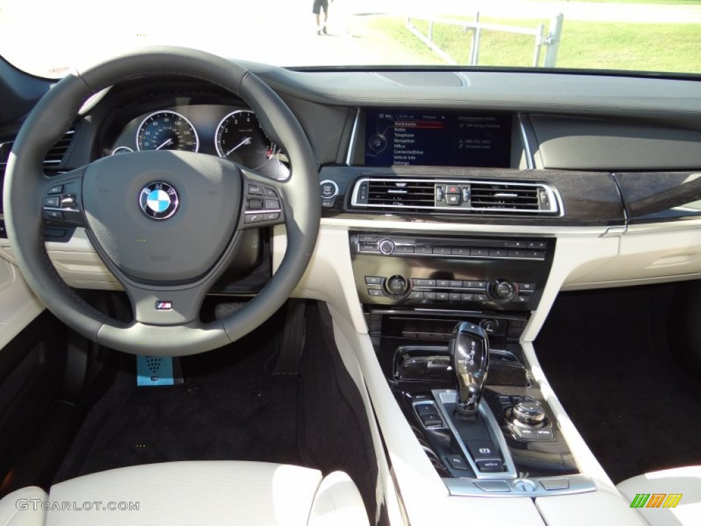 2013 BMW 7 Series 750Li Sedan Ivory White/Black Dashboard Photo #71253015