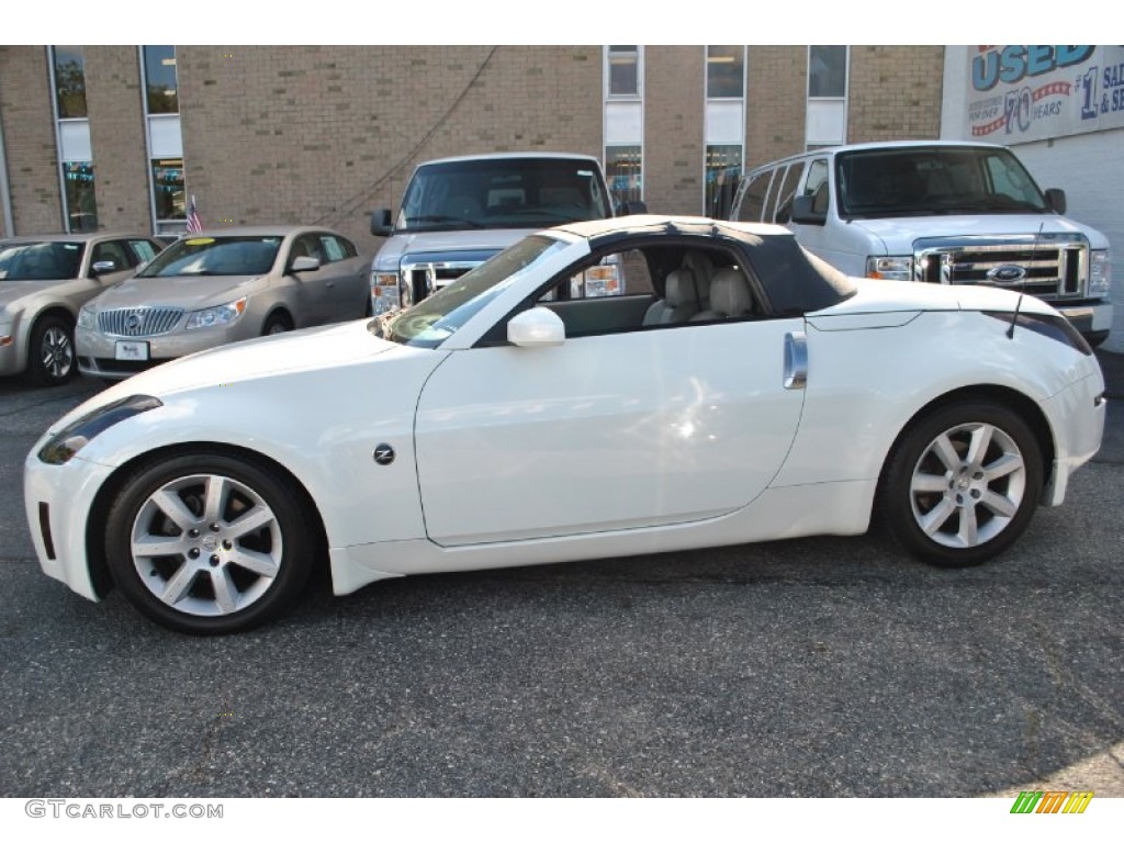 2004 350Z Touring Roadster - Pikes Peak White Pearl / Frost photo #18