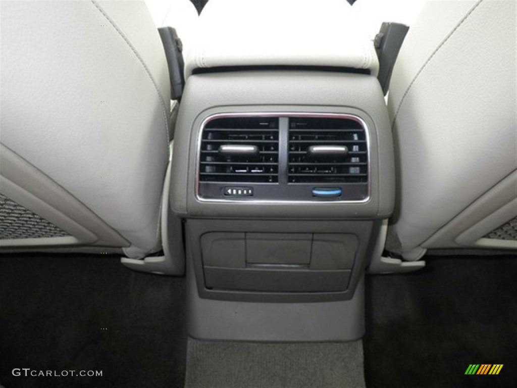2009 Q5 3.2 Premium quattro - Brilliant Black / Cardamom Beige photo #46
