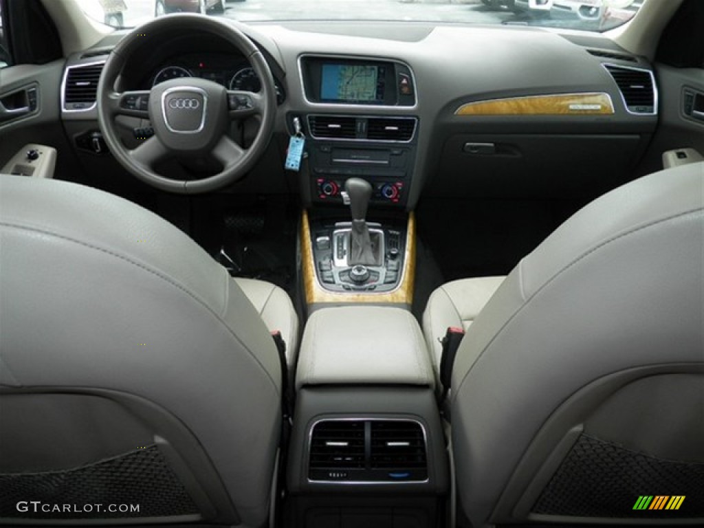 2009 Q5 3.2 Premium quattro - Brilliant Black / Cardamom Beige photo #47