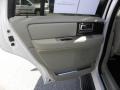 2010 White Platinum Metallic Tri-Coat Lincoln Navigator Limited Edition  photo #10