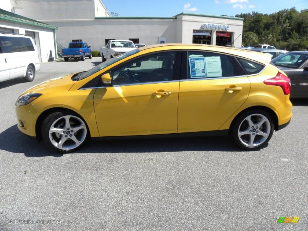 Yellow Blaze Tricoat Metallic 2012 Ford Focus Titanium 5-Door Exterior Photo #71256911