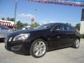Black - S60 T6 AWD Photo No. 2