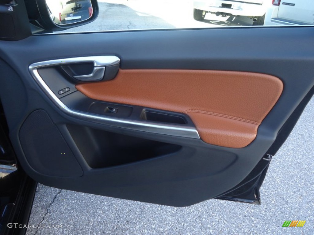 2011 Volvo S60 T6 AWD Beechwood Brown/Off Black Door Panel Photo #71259517