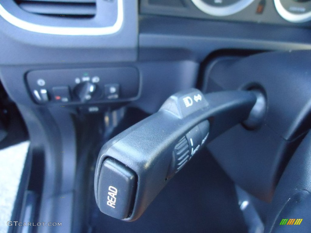 2011 Volvo S60 T6 AWD Controls Photo #71259562