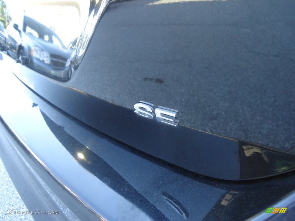 2012 Focus SE 5-Door - Black / Charcoal Black photo #29