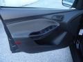 Black - Focus SE 5-Door Photo No. 32
