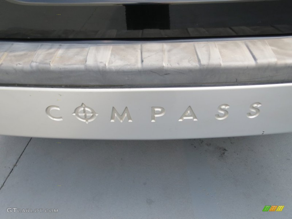 2007 Compass Limited - Black / Pastel Pebble Beige photo #18