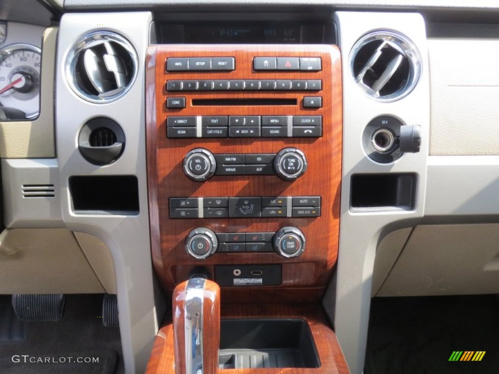 2010 F150 Lariat SuperCrew - Tuxedo Black / Tan photo #36