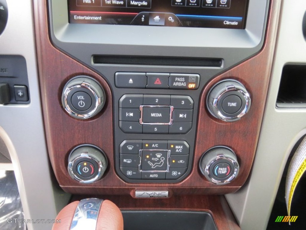 2013 Ford F150 King Ranch SuperCrew 4x4 Controls Photo #71264773