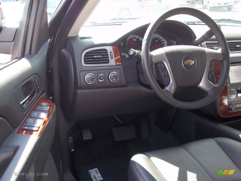 Ebony Interior 2013 Chevrolet Tahoe Hybrid 4x4 Photo #71270299