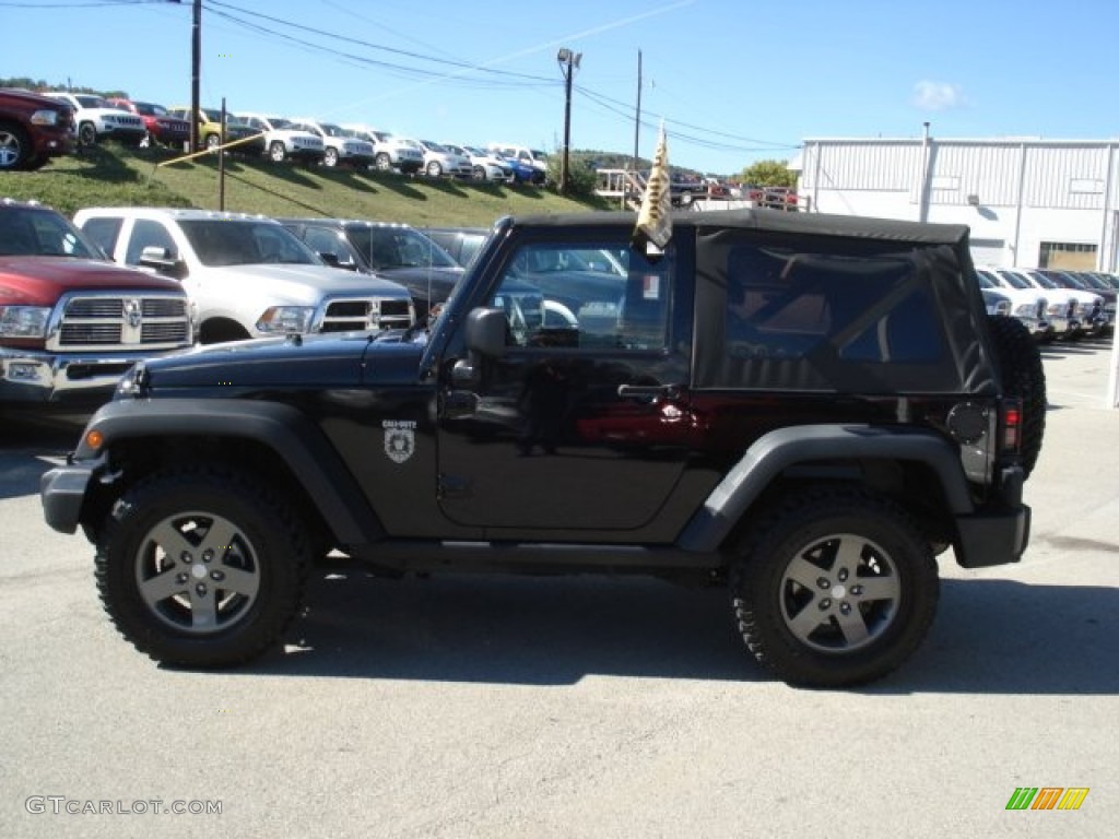 2011 Wrangler Rubicon 4x4 - Black / Black photo #8