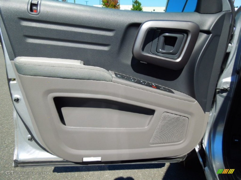 2011 Honda Ridgeline RTS Gray Door Panel Photo #71271400