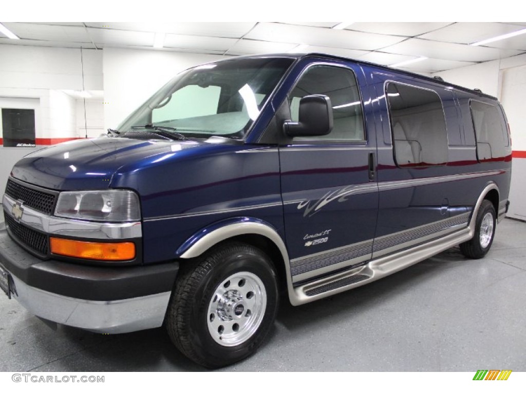 2004 Express 2500 Passenger Conversion Van - Indigo Blue Metallic / Medium Dark Pewter photo #12