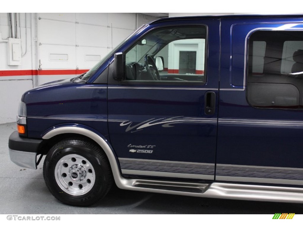 2004 Express 2500 Passenger Conversion Van - Indigo Blue Metallic / Medium Dark Pewter photo #14