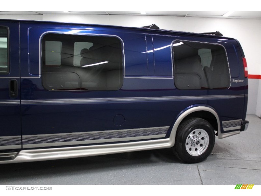 2004 Express 2500 Passenger Conversion Van - Indigo Blue Metallic / Medium Dark Pewter photo #15