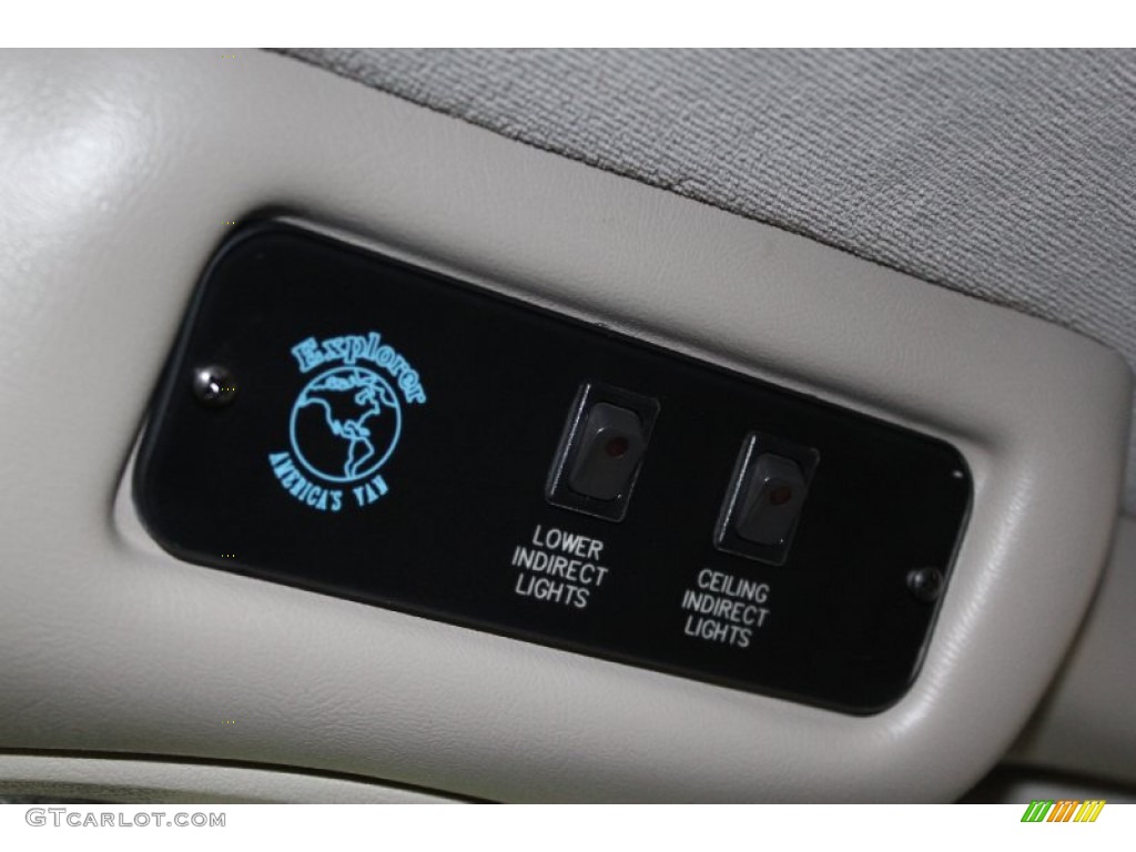 2004 Express 2500 Passenger Conversion Van - Indigo Blue Metallic / Medium Dark Pewter photo #84