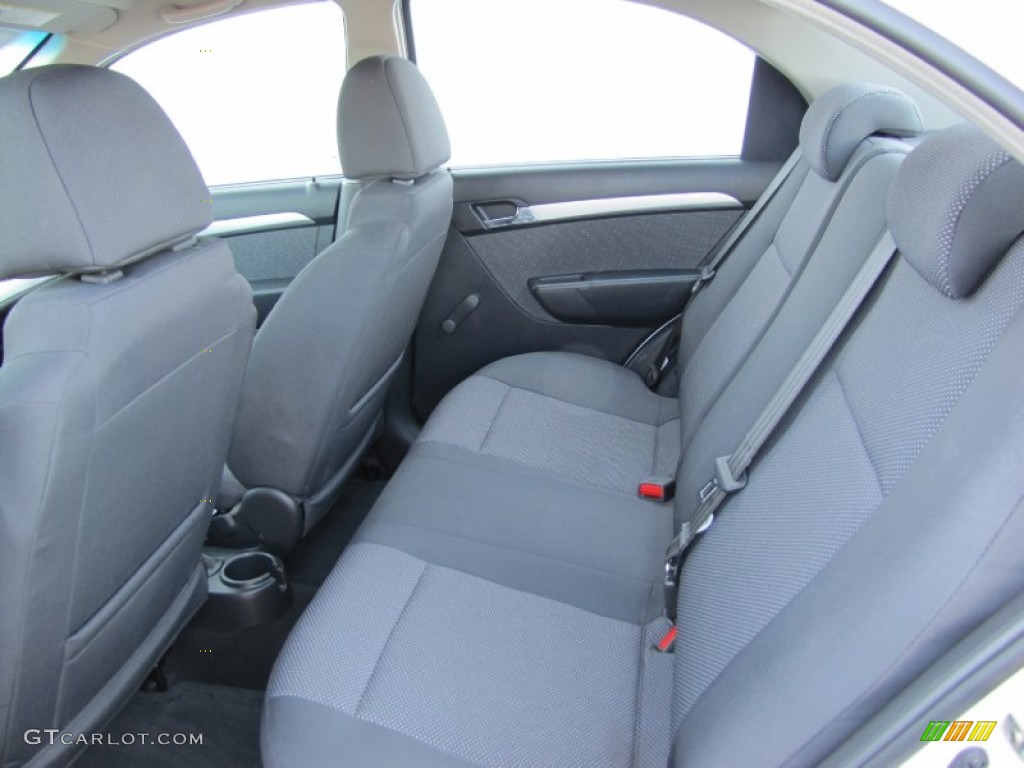 2010 Aveo LT Sedan - Summit White / Charcoal photo #11
