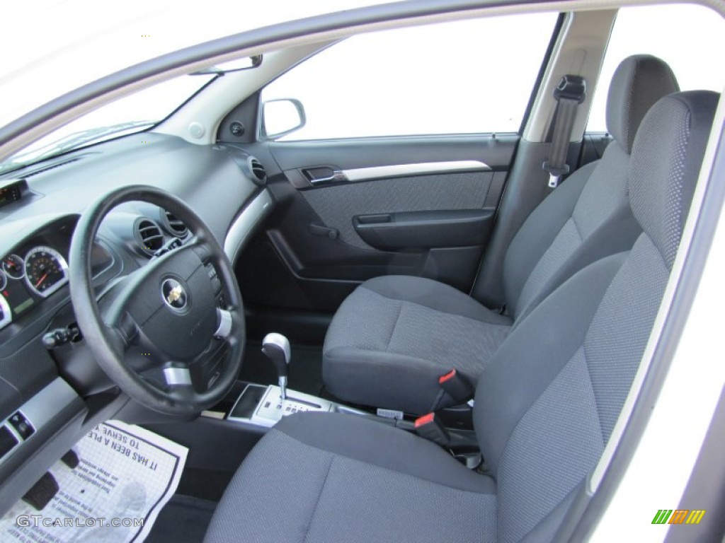 2010 Aveo LT Sedan - Summit White / Charcoal photo #13