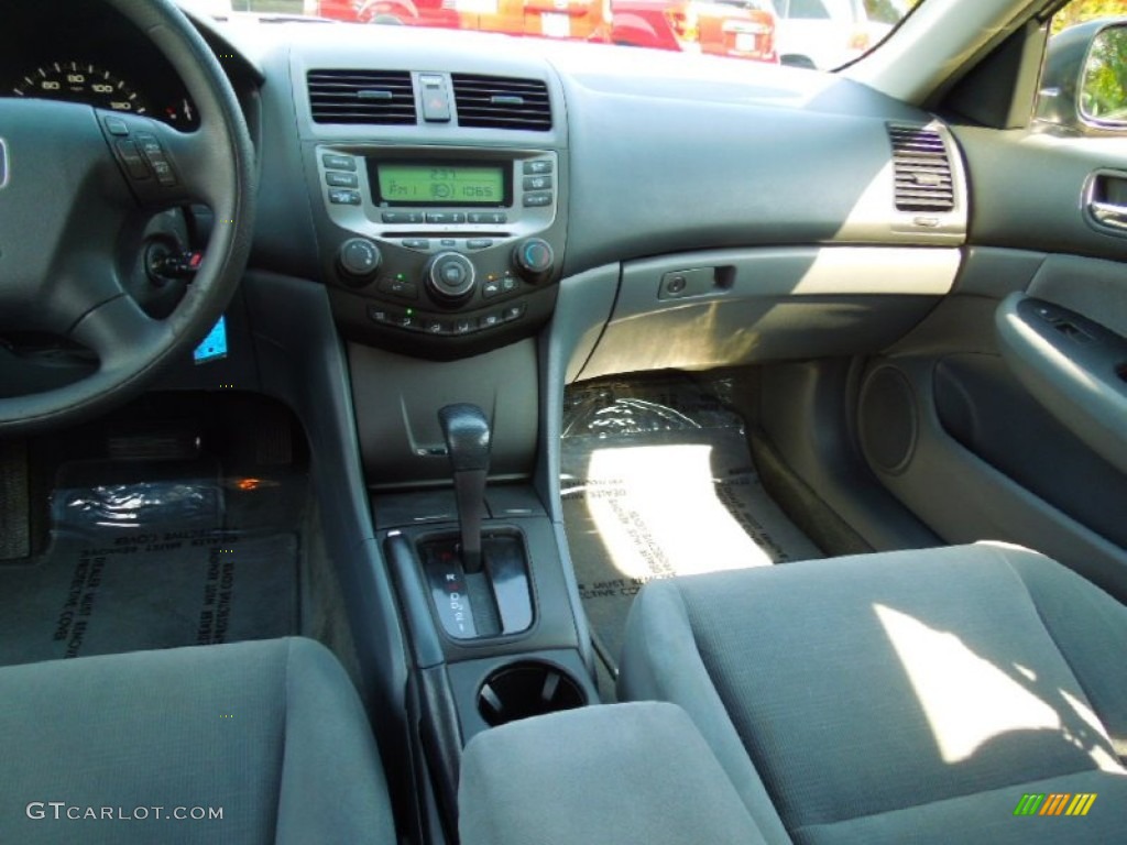 2006 Accord LX Sedan - Royal Blue Pearl / Gray photo #17