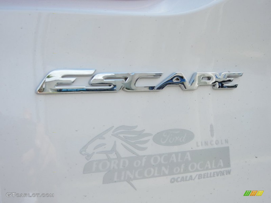 2013 Escape Titanium 2.0L EcoBoost - White Platinum Metallic Tri-Coat / Charcoal Black photo #4