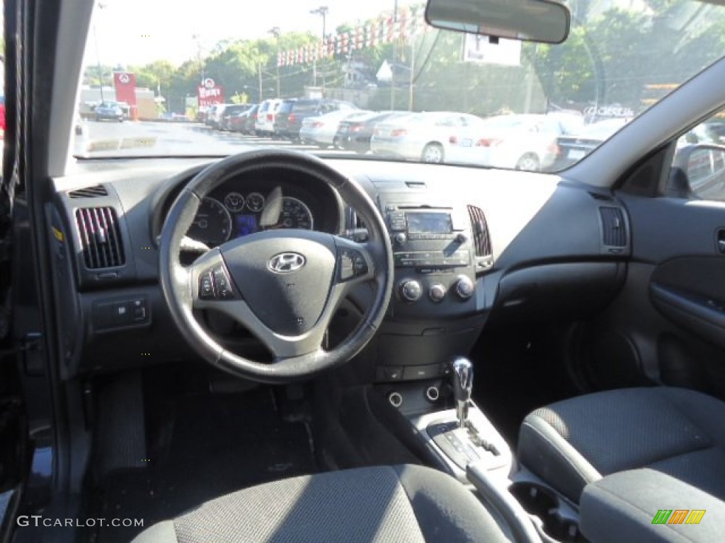 2009 Elantra Touring - Black Pearl / Black photo #6
