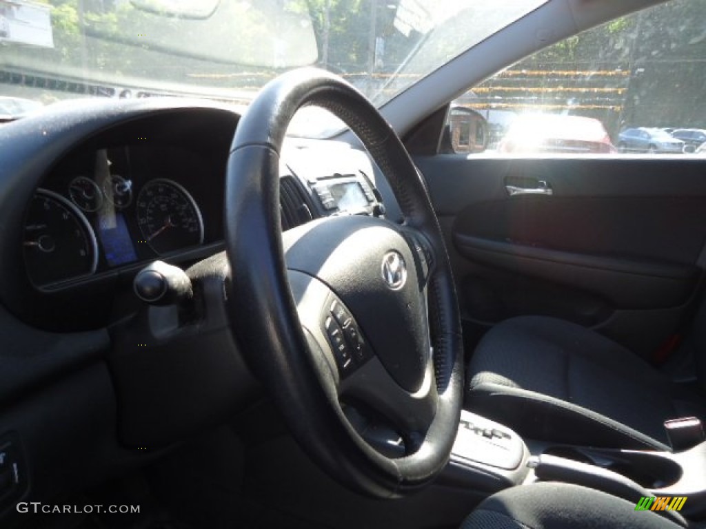 2009 Elantra Touring - Black Pearl / Black photo #17