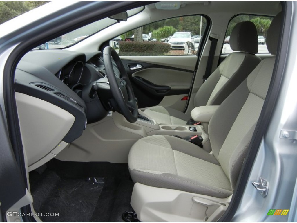 2013 Ford Focus SE Sedan Front Seat Photo #71282983